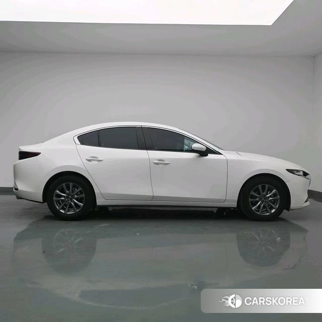 Mazda 3 Angkesaila 2022 Белый из Китая, фото 2