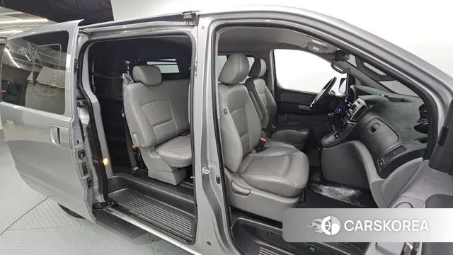 Hyundai The New Grand Starex 2019 Серебряный из Кореи, фото 2