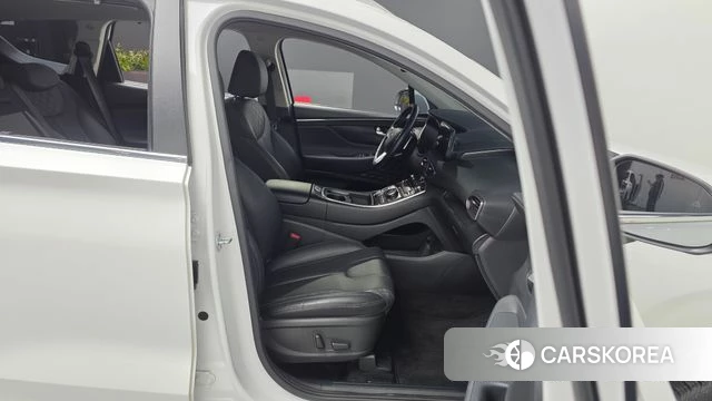 Hyundai The New Santa Fe 2022 Белый из Кореи, фото 2
