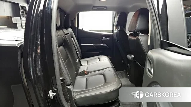 Chevrolet (GM Daewoo) Real New Colorado 2022 Черный из Кореи, фото 2