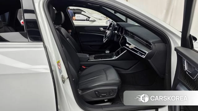 Audi A6 (C8) 2021 Белый из Кореи, фото 2