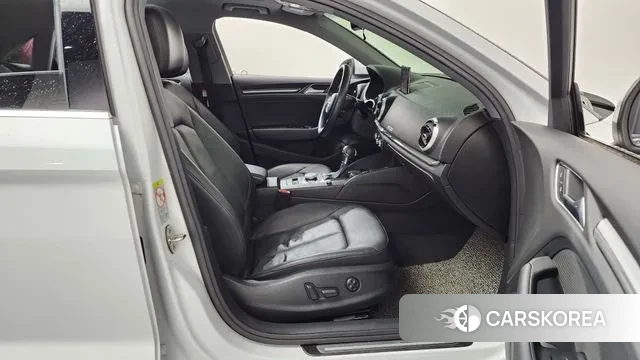 Audi New A3 2020 Белый из Кореи, фото 2