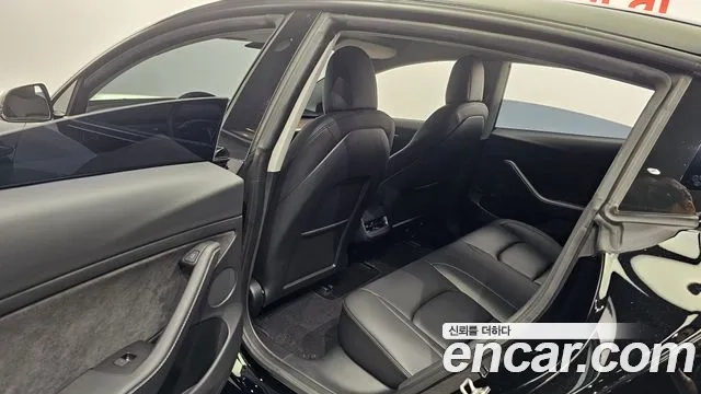 Tesla Model 3 2022 Черный из Кореи, фото 2