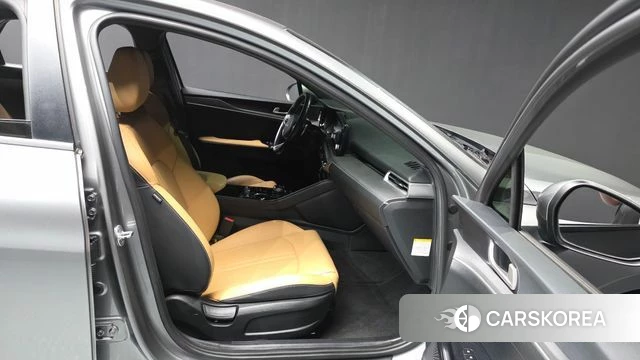 Kia K5 Hybrid 3rd Generation 2022 Серебристо-серый из Кореи, фото 2