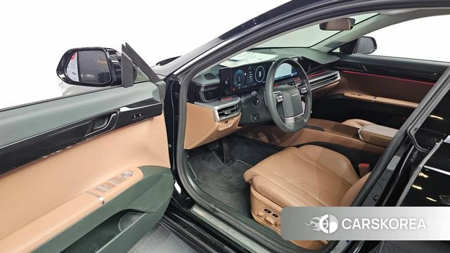 Hyundai Grandeur Hybrid (GN7) 2023 Черный из Кореи, фото 2