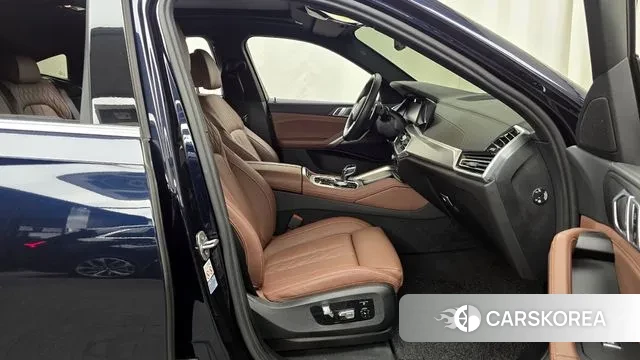 BMW X6 (G06) 2022 Черный из Кореи, фото 2