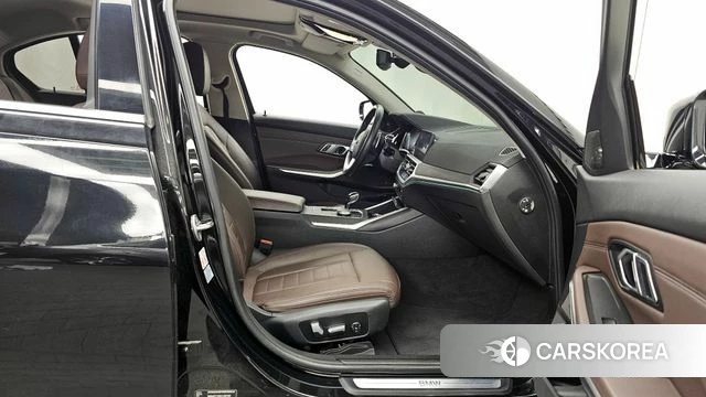 BMW 3 Series (G20) 2020 Черный из Кореи, фото 2