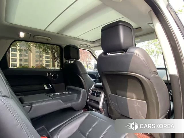 Land Rover Range Rover Sport 2020 Белый из Китая, фото 2