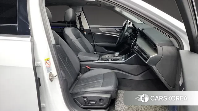 Audi A6 (C8) 2021 Белый из Кореи, фото 2