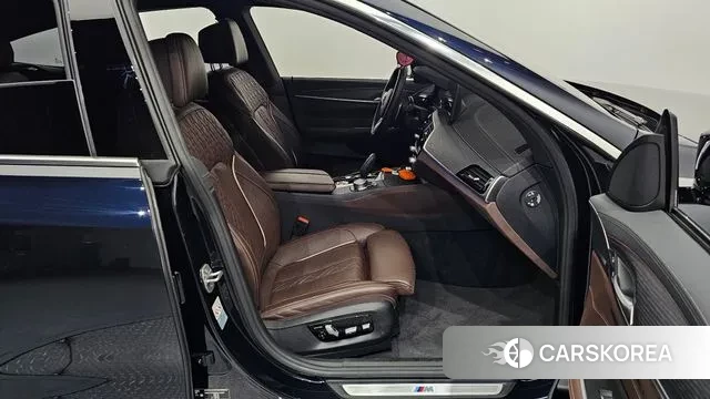 BMW 6 Series GT (G32) 2021 Черный из Кореи, фото 2