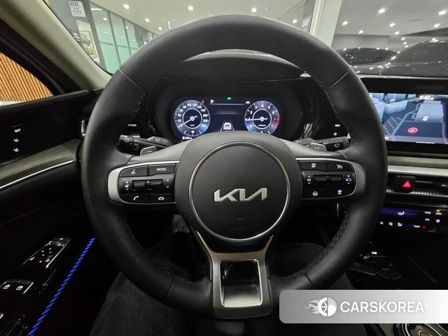 Kia K5 3rd generation 2022 Белый из Кореи, фото 2