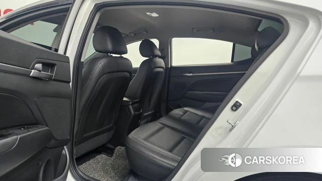 Hyundai Avante AD 2018 Белый из Кореи, фото 2