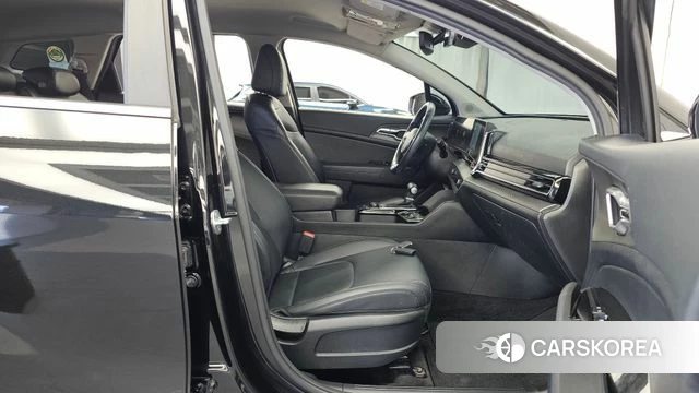 Kia Sportage 5th Generation 2022 Черный из Кореи, фото 2