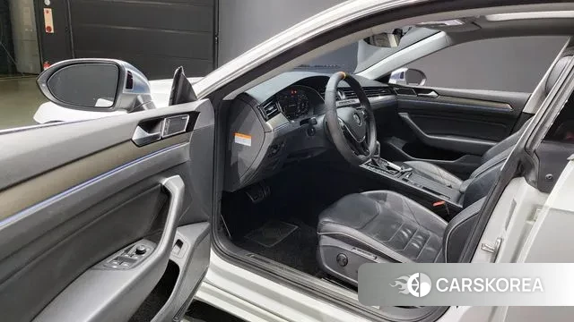 Volkswagen Arteon 2019 Белый из Кореи, фото 2