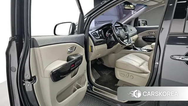 Kia The New Carnival 2018 Серый из Кореи, фото 2