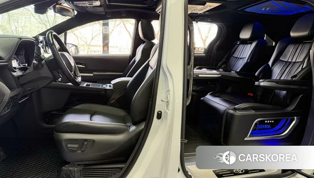 Toyota Saina 2022 Белый из Китая, фото 2