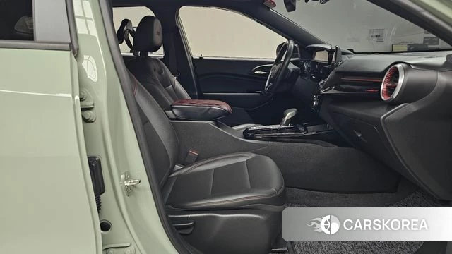 Chevrolet (GM Daewoo) Trax Crossover 2023 Песочный из Кореи, фото 2