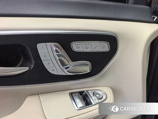 Mercedes-Benz V-class 2022 Черный из Китая, фото 2