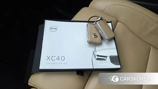 Volvo XC40 2020 Белый из Кореи, фото 2