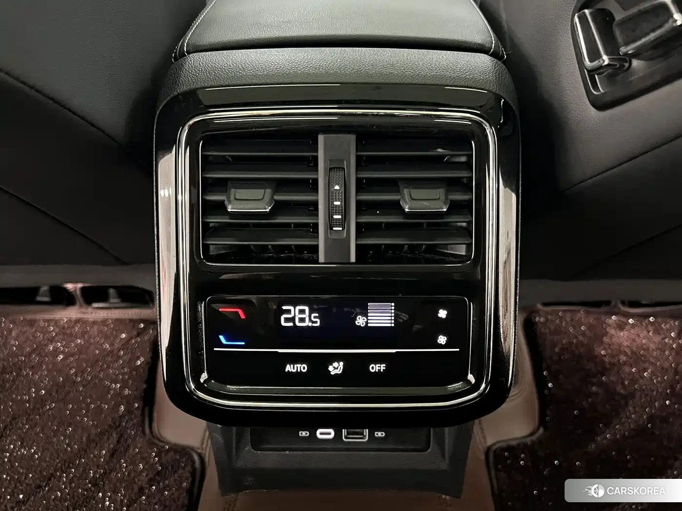 Volkswagen Passat 2026 Черный из Китая, фото 2