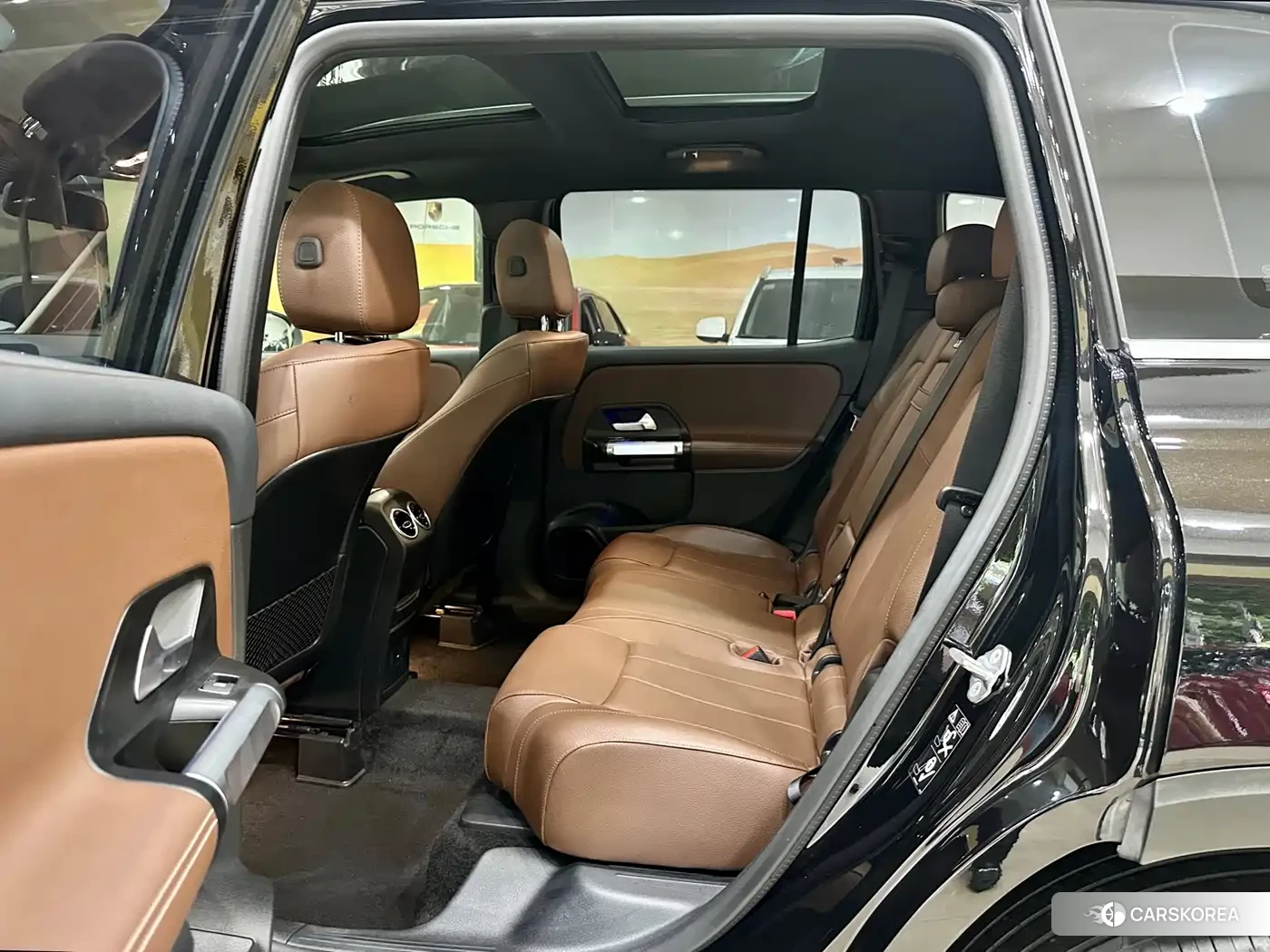 Mercedes-Benz GLB 2023 Черный из Китая, фото 2
