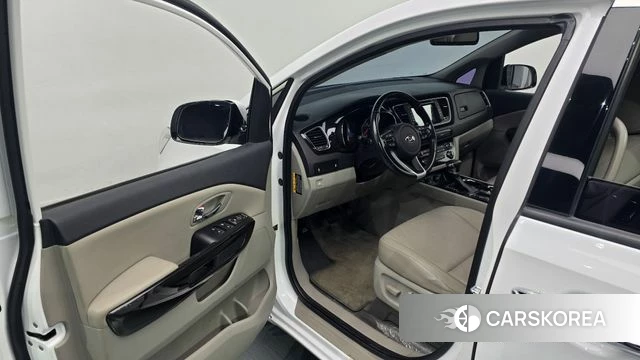 Kia The New Carnival 2019 Белый из Кореи, фото 2