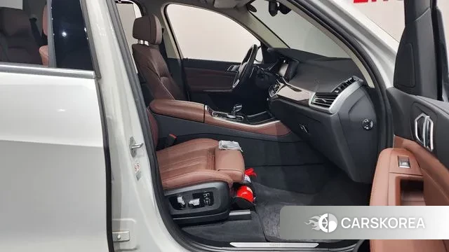 BMW X5 (G05) 2022 Белый из Кореи, фото 2