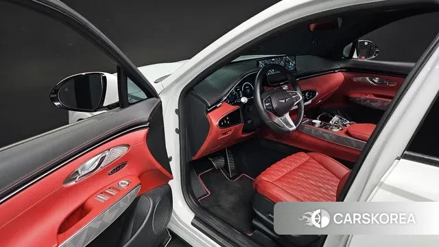 Genesis GV70 2023 Белый из Кореи, фото 2