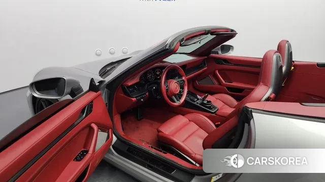 Porsche 911(992) 2024 Серебряный из Кореи, фото 2