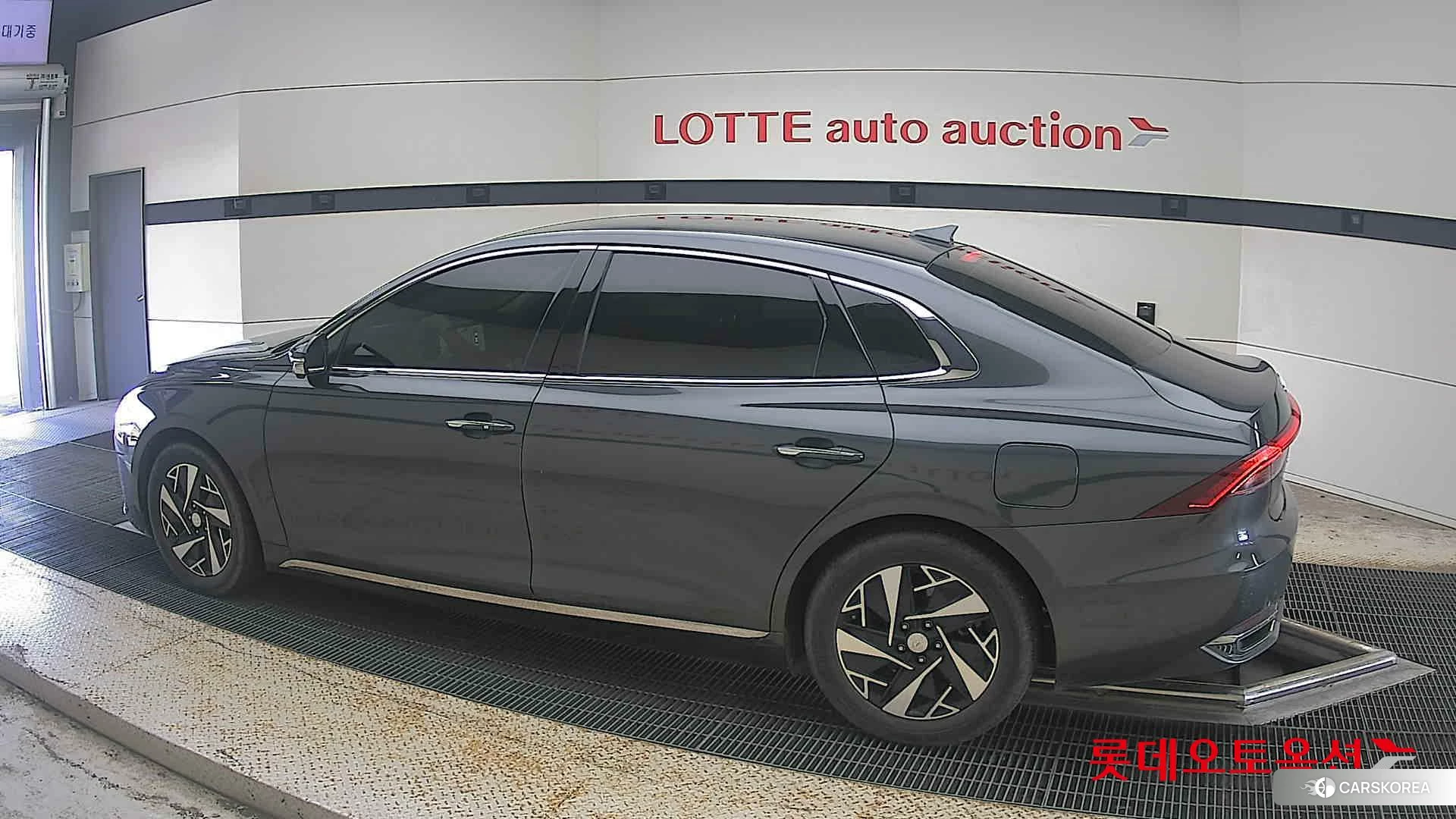 Hyundai Grandeur Hybrid 2022 Nocturne Grey Metallic из Кореи, фото 2