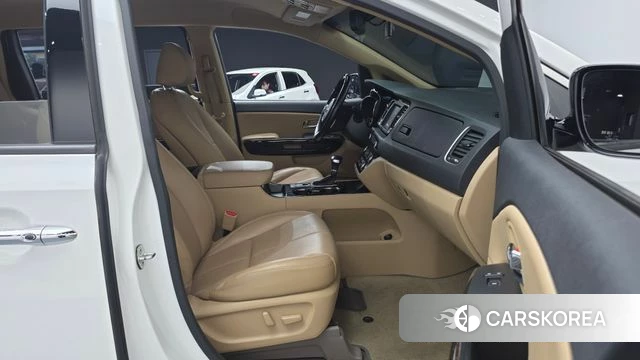 Kia The New Carnival 2018 Белый из Кореи, фото 2