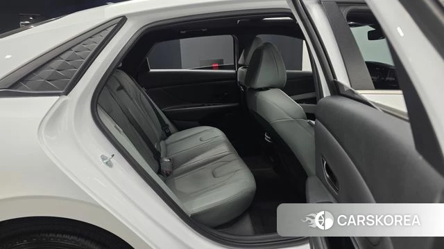 Hyundai The New Avante (CN7) 2024 Белый из Кореи, фото 2