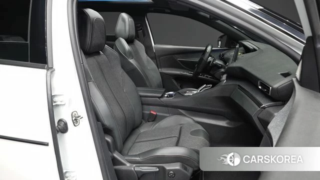 Peugeot 5008 second generation 2021 Белый из Кореи, фото 2