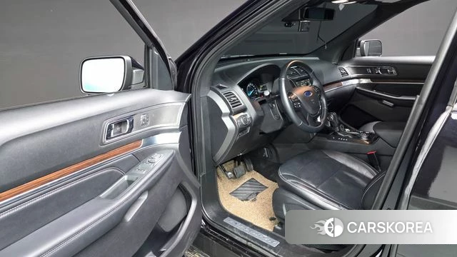 Ford Explorer 2019 Черный из Кореи, фото 2