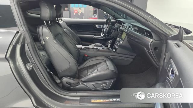 Ford Mustang 2018 Серый из Кореи, фото 2