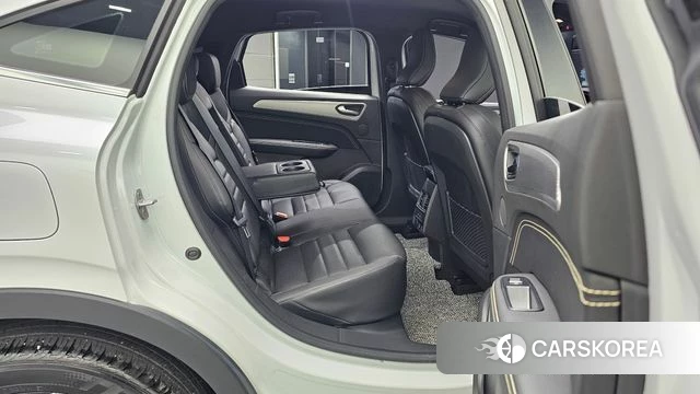 Renault Korea (Samsung) Arcana 2024 Белый из Кореи, фото 2
