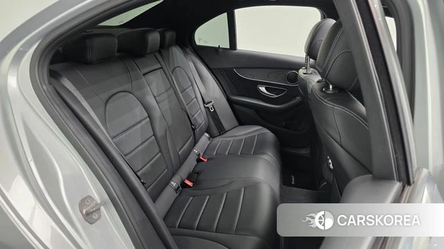 Mercedes-Benz C-Class W205 2019 Серебряный из Кореи, фото 2