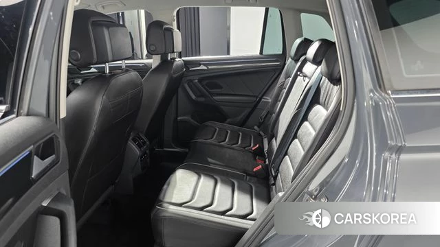 Volkswagen Tiguan second Generation 2021 Серый из Кореи, фото 2