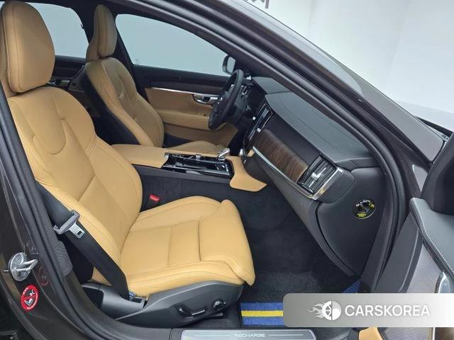 Volvo S90 2023 Серый из Кореи, фото 2