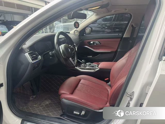 BMW 3 series 2022 Белый из Китая, фото 2