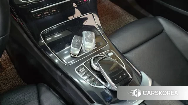 Mercedes-Benz C-Class W205 2020 Серый из Кореи, фото 2