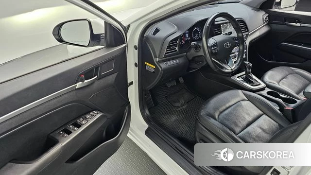 Hyundai The New Avante AD 2018 Белый из Кореи, фото 2