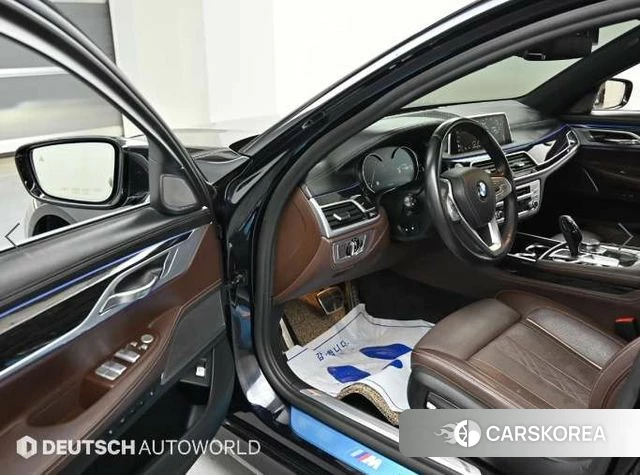 BMW 7 Series (G11) 2018 Черный из Кореи, фото 2