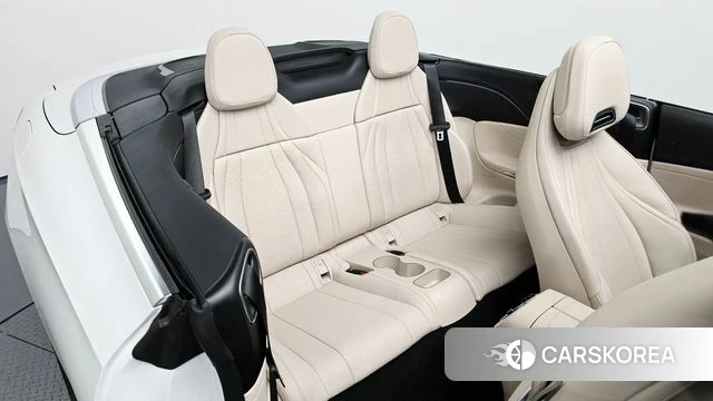 Mercedes-Benz CLE-Class C236 2025 Белый из Кореи, фото 2