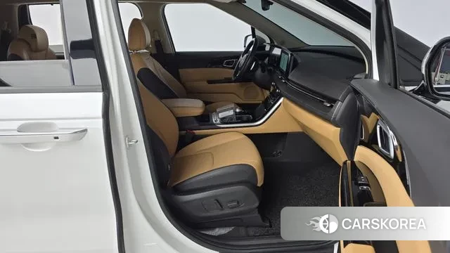 Kia Carnival 4th generation 2023 Белый из Кореи, фото 2