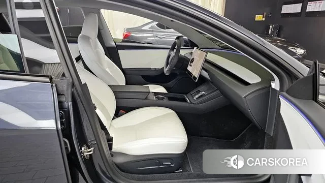 Tesla Model 3 2024 Серый из Кореи, фото 2