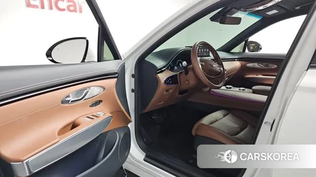 Genesis GV70 2023 Белый из Кореи, фото 2