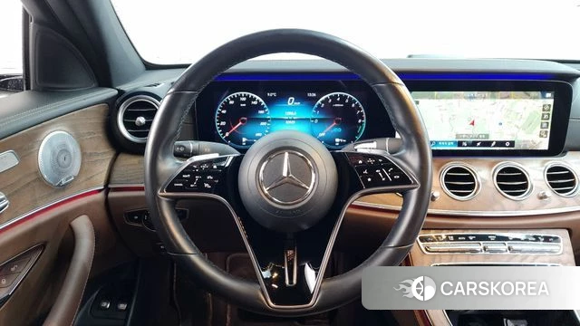 Mercedes-Benz E-Class W213 2020 Белый из Кореи, фото 2