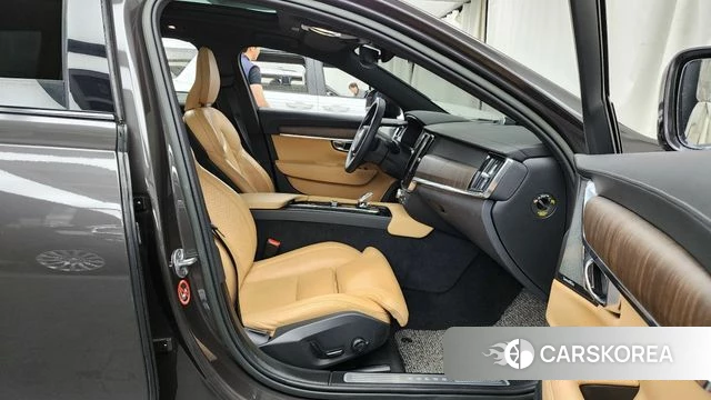 Volvo V90 Cross-Country 2022 Серый из Кореи, фото 2