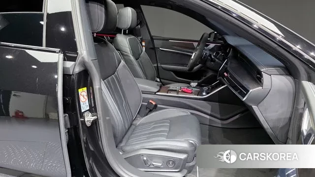 Audi A7 (4K) 2022 Черный из Кореи, фото 2